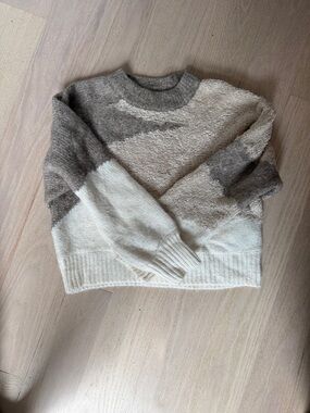 Abercrombie & Fitch Neutral Colorblock Crewneck Sweater - Beige, Taupe & Cream